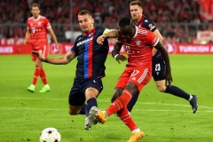 皇马运动战射门盛宴难觅进球，马赛稳固防守考验皇马效率